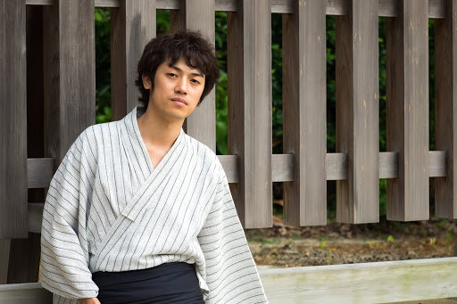 浴衣男子２